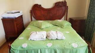 Гостевой дом Guest House Luka Батуми Люкс с кроватью размера «king-size» и балконом-6